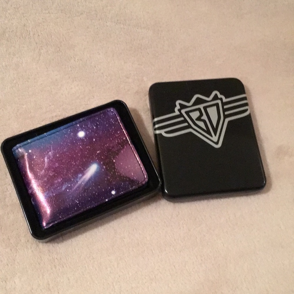 Cosmic Galaxy Wallet by Buckle Down NWT - Picture 6 of 8